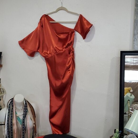 Pretty Little Thing Satin Midi Dress in Rust Size 4 - Picture 6 of 11